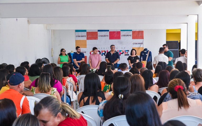 Secretaria de Saúde realiza entrega de kits de fardamentos a todos os  agentes de Saúde e de Endemias de Coruripe
