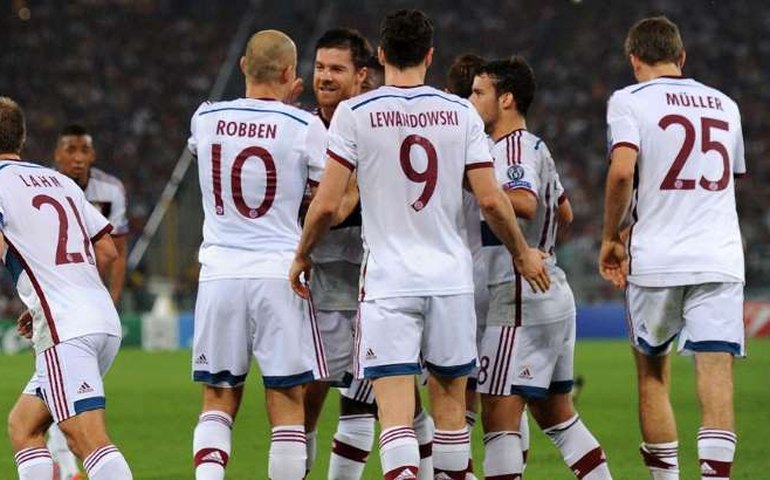 Bayern cogita contratar Higuaín caso Lewandowski deixe o clube