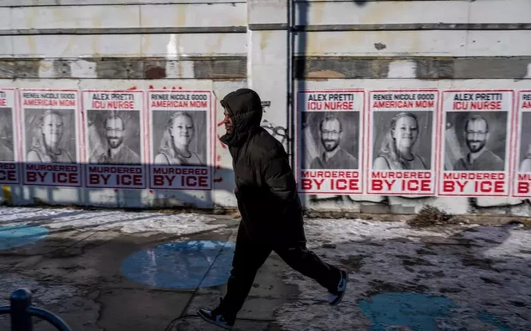 Trump nega retirada de ICE de Minnesota e chama Pretti de 'agitador'