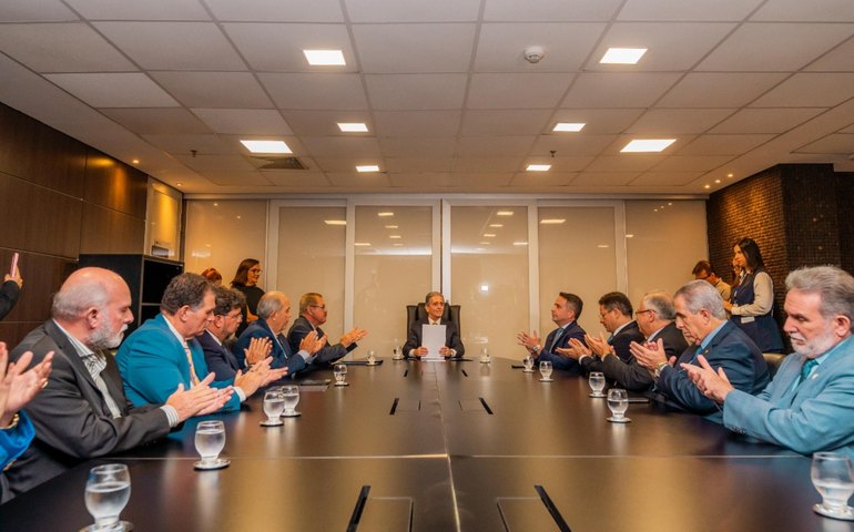 Governador assina Acordo de Cooperação para execução do Programa Rural Legal 2025