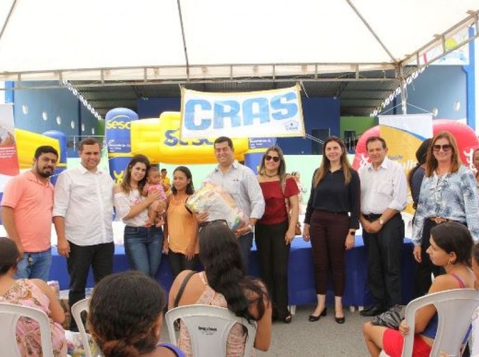 Seades e Sesc realizam a entrega de cestas nutricionais em Junqueiro