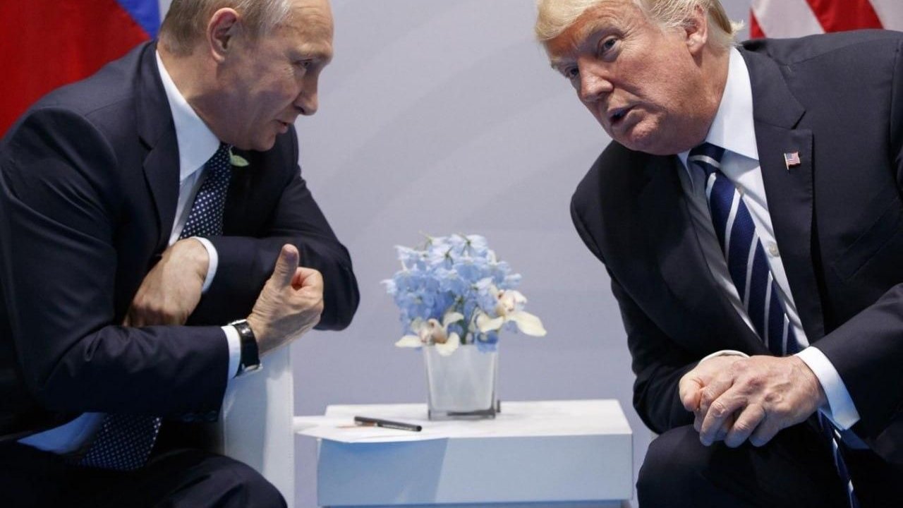 Encontro entre Putin e Trump pode ocorrer durante cúpula da APEC na China, diz Kremlin