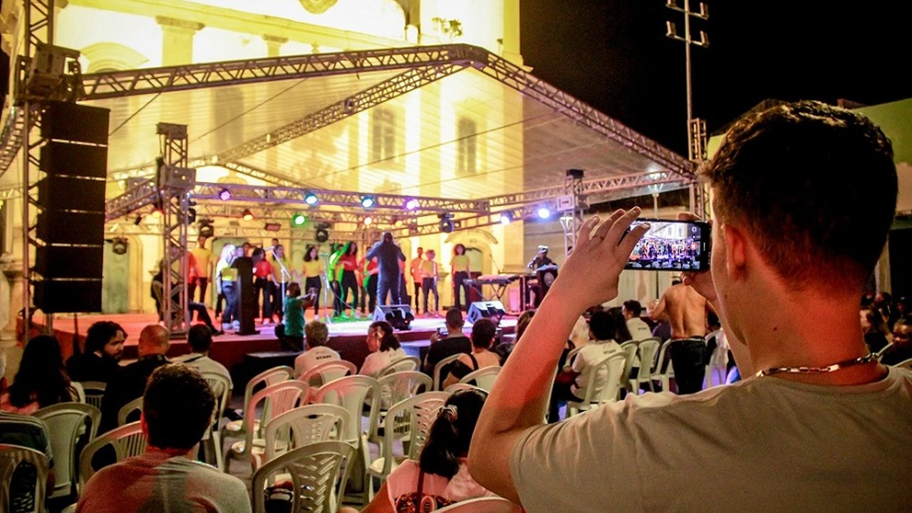 Festival de Coros e Pôr do Sol movimentam Penedo Luz 2022