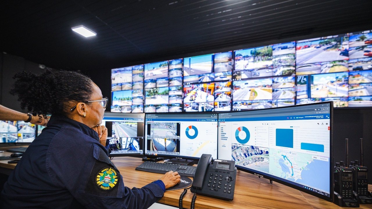 Prefeitura reforça segurança com tecnologia e mais de 800 agentes por noite