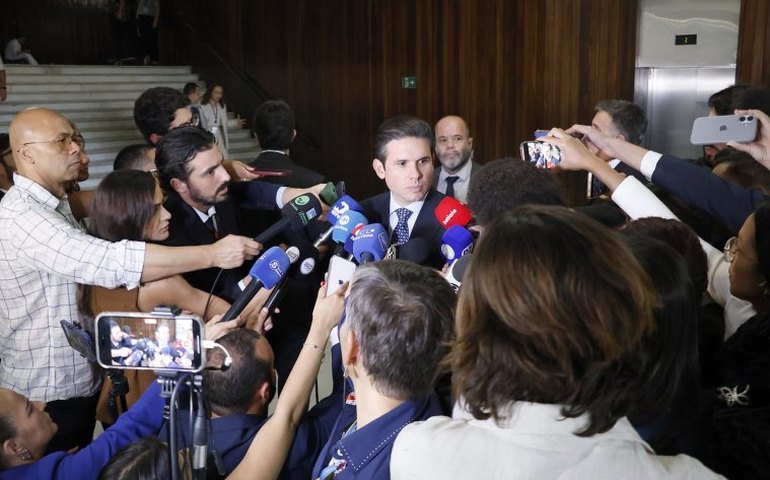 Motta diz que aguarda conversa de relator com bancadas para decidir se pauta anistia