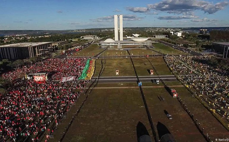 Brasileiro &#8220;Democracia em vertigem&#8221; é indicado ao Oscar