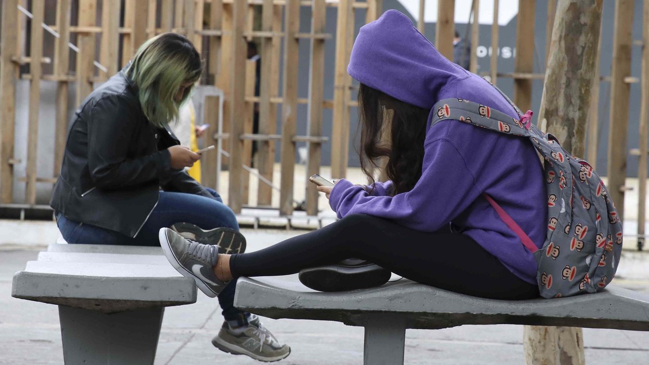 Na era da IA, inclusão digital deve ser crítica, defende educadora