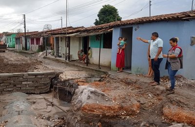 Prefeitura de Penedo atua de forma imediata em relação aos danos causados pelas chuvas