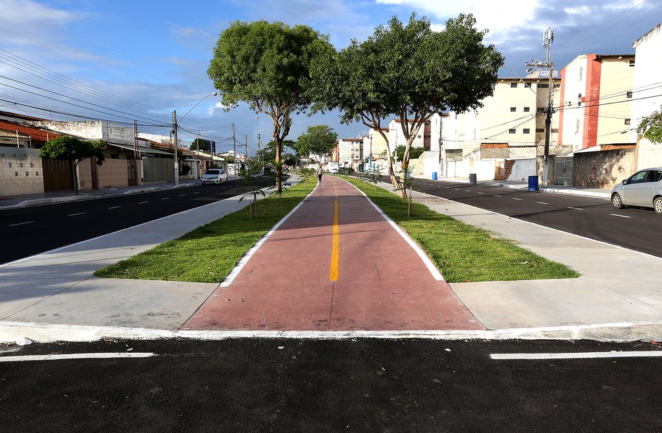 ARACAJU AVENIDA CANAL AUGUSTO FRANCO / Foto: André Moreira/PMA