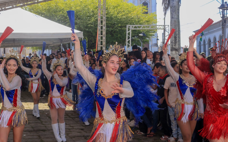 Prefeitura de Penedo inicia programação da Semana da Pátria 2025