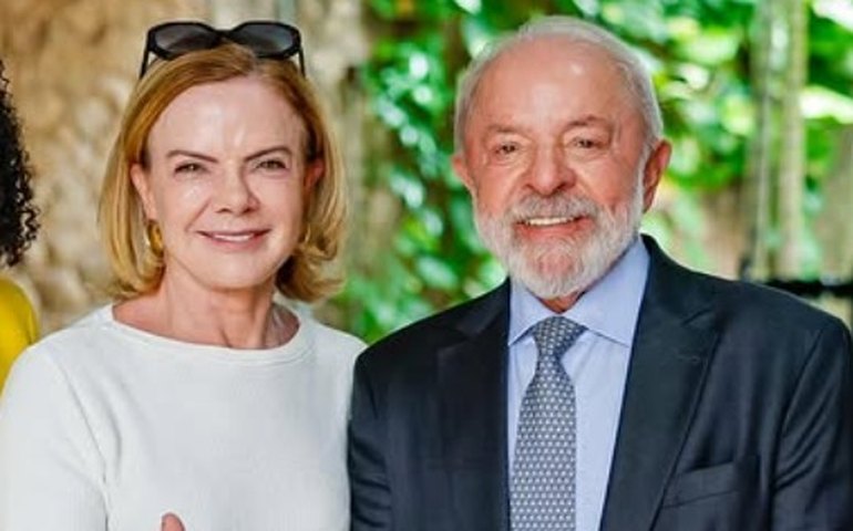 Gleisi aceita pedido de Lula para disputar o Senado pelo Paraná, dizem aliados