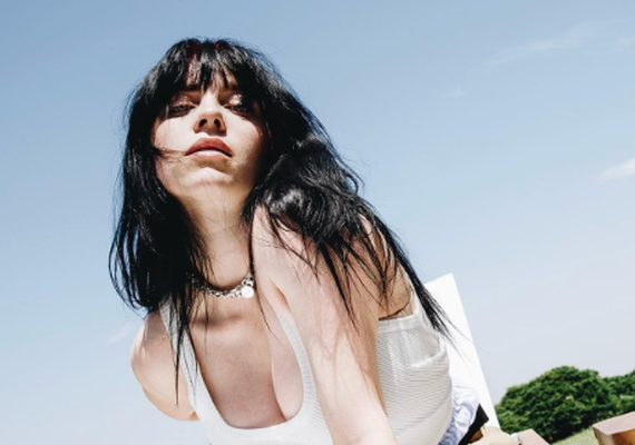 Billie Eilish domina o American Music Awards 2025