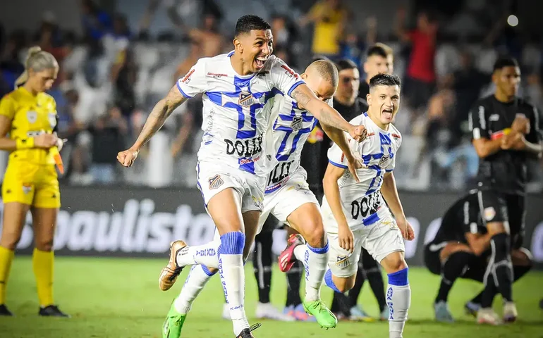 Água Santa faz 3 a 0 no Red Bull Bragantino e vence a 1ª no Paulistão