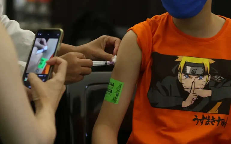 Campanha de vacinação escolar espera imunizar 28 milhões de estudantes