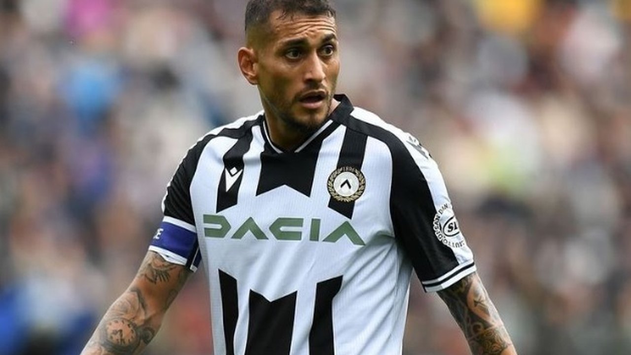 Saiba quem é Roberto Pereyra, meio-campista argentino de 32 anos que está na mira do Palmeiras