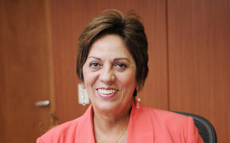 TSE dá a Rosalba direito de ficar no cargo