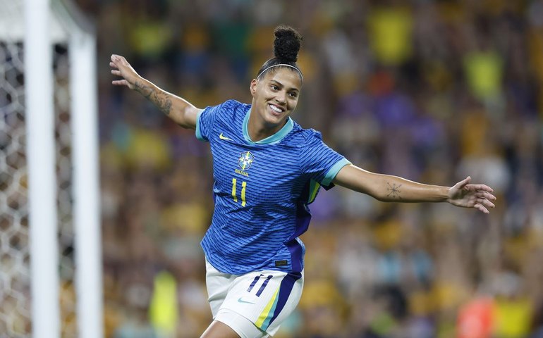 Brasil aposta em juventude e derrota Austrália por 3 a 1 em amistoso