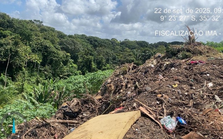 IMA aplica multa de R$ 200 mil e embarga área usada como lixão irregular em Barra de Santo Antônio