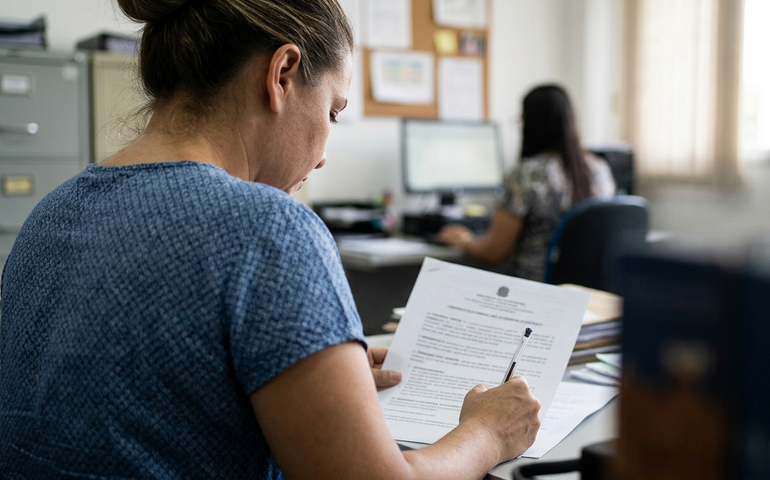 Emprego com carteira assinada atinge recorde de 39,35 milhões até janeiro, aponta IBGE