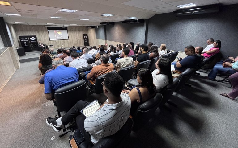 Licenciamento ambiental e preservação da restinga pautam encontro técnico em Alagoas