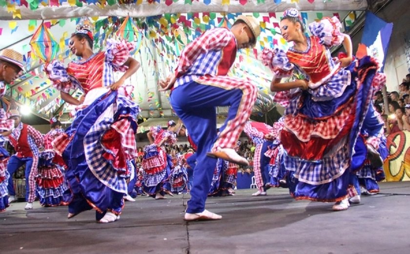 PGE: cai liminar que suspendia festa junina em AL