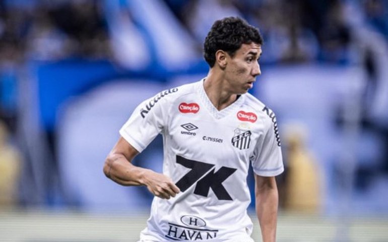 Santos renova com Gabriel Bontempo até 2028 e meia diz realizar sonho ao jogar com Neymar