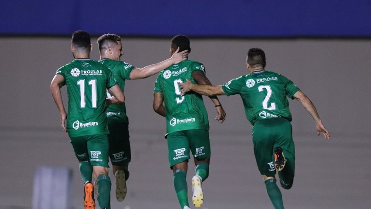 Guarani acumula desfalques para enfrentar líder Cruzeiro no sábado