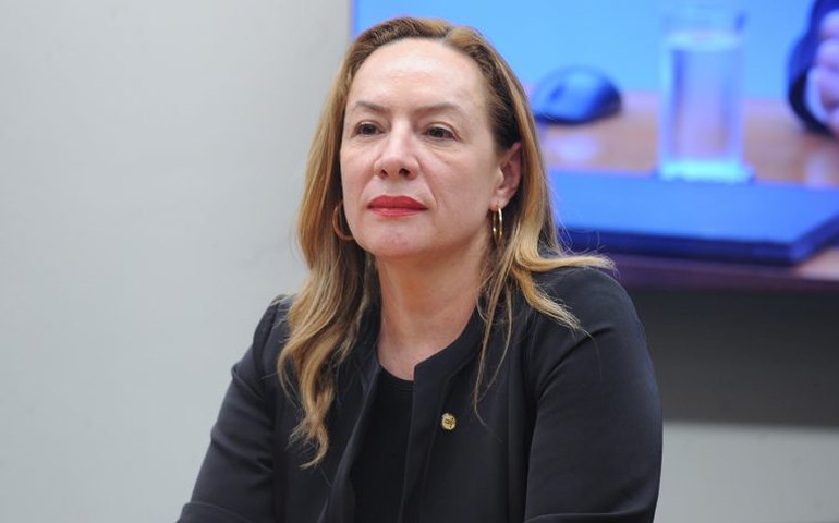 Projeto amplia transparência na publicidade de obras e serviços públicos