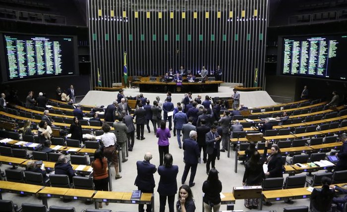Projeto que beneficia o agro foi aprovado em sessão plenária na madruga Projeto que beneficia o agro foi aprovado em sessão plenária na madruga
