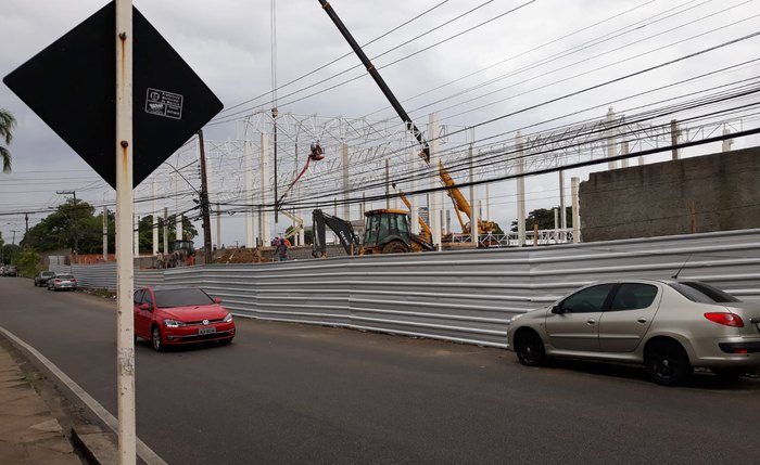 Construção da unidade do Grupo Mateus no bairro da Serraria, em Maceió Construção da unidade do Grupo Mateus no bairro da Serraria, em Maceió