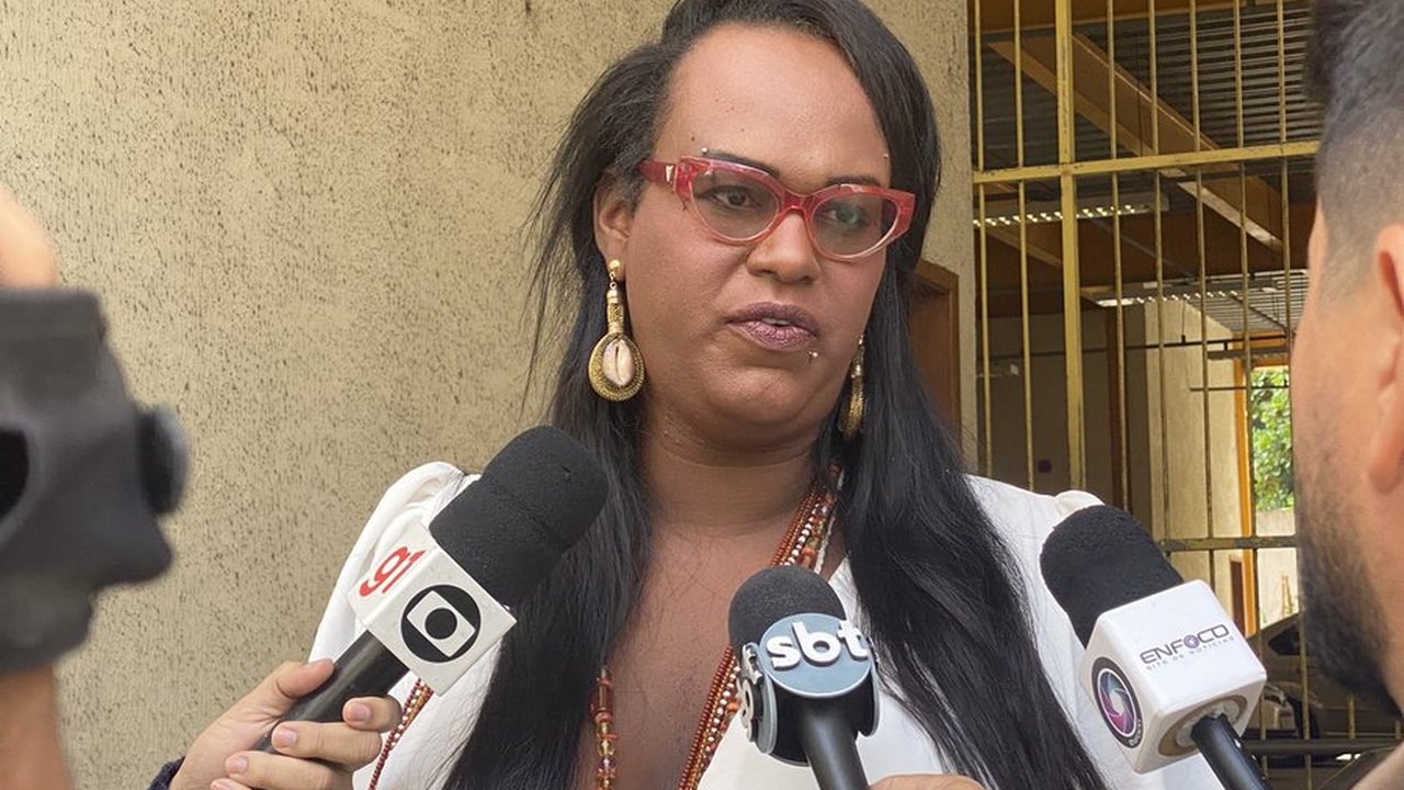 Vereadora negra e trans de Niterói acusa deputado bolsonarista de transfobia e racismo