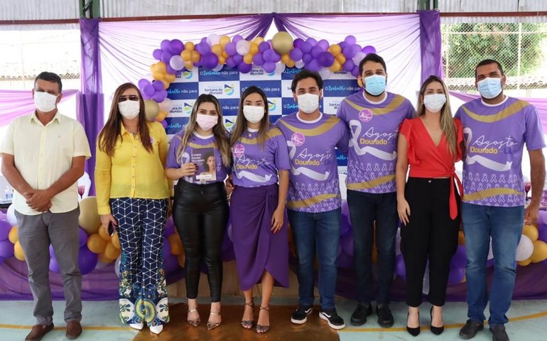 Câmara de Santana do Mundaú prestigia encerramento do Agosto Lilás e Dourado
