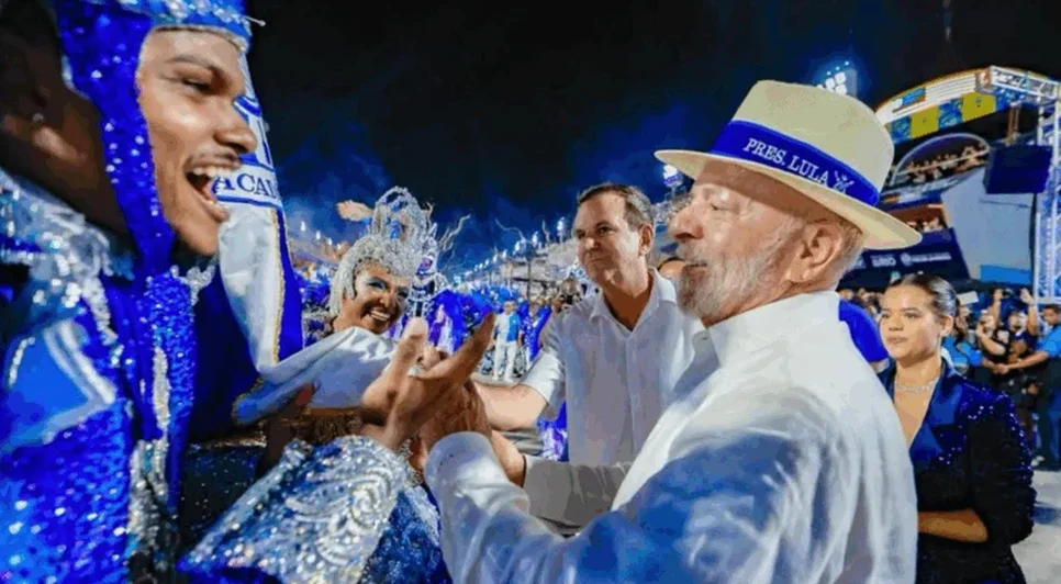 Lula foi homenageado em desfile da Acadêmicos de Niterói
