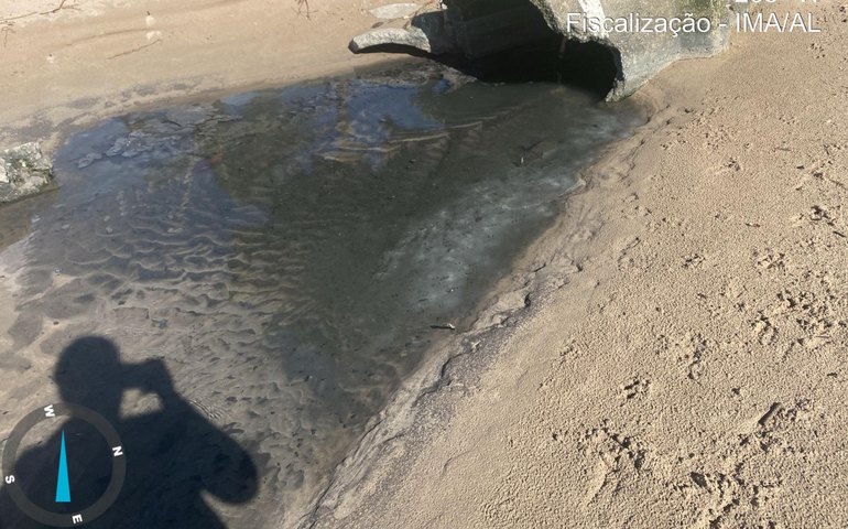 IMA autua empresa por lançamento de efluente in natura na Praia de Ponta Verde