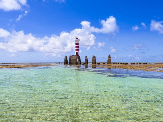 Viagem solo como autocuidado: 79% dos brasileiros buscam destinos para equilíbrio mental em 2025, revela Booking.com