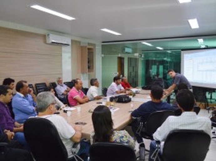 Delmiro reforça a instalação do plano de gestão de resíduos sólidos