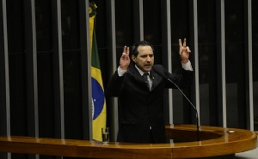 CCJ nega recurso de Donadon contra cassação