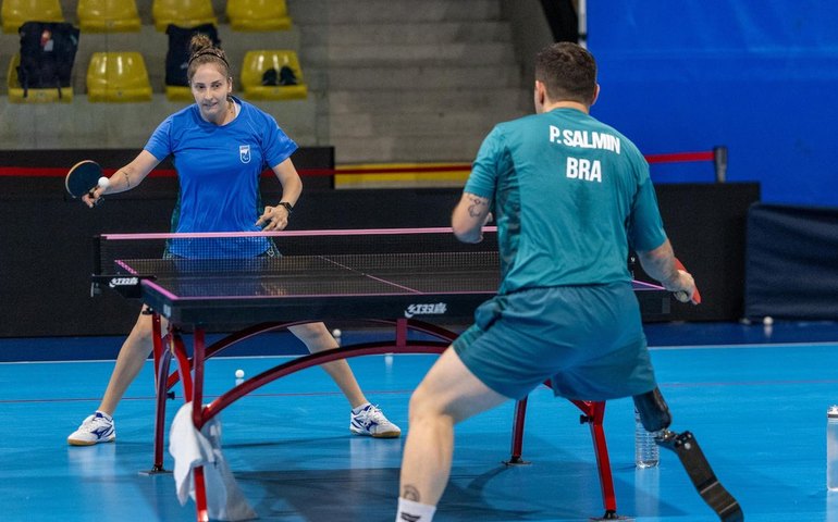 Seleções paralímpicas iniciam treinos na França de olho em Paris