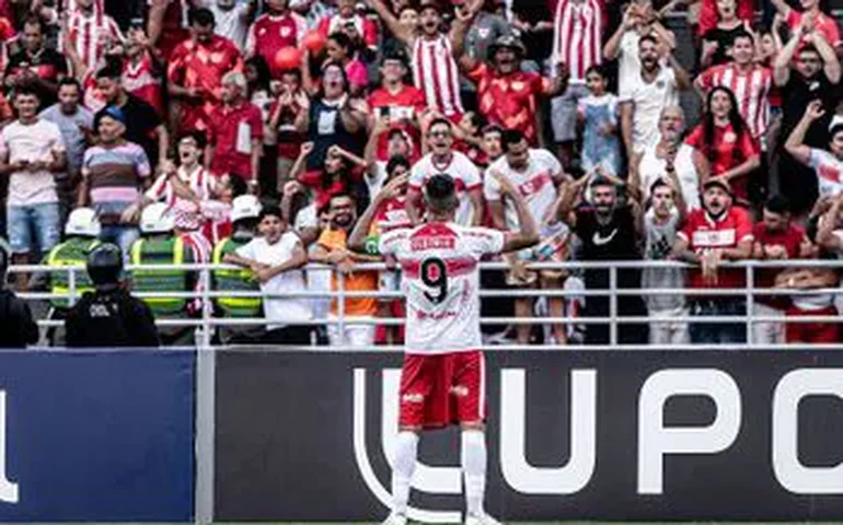 Anselmo Ramon brilha e garante vitória do CRB sobre o Fortaleza na Copa do Nordeste