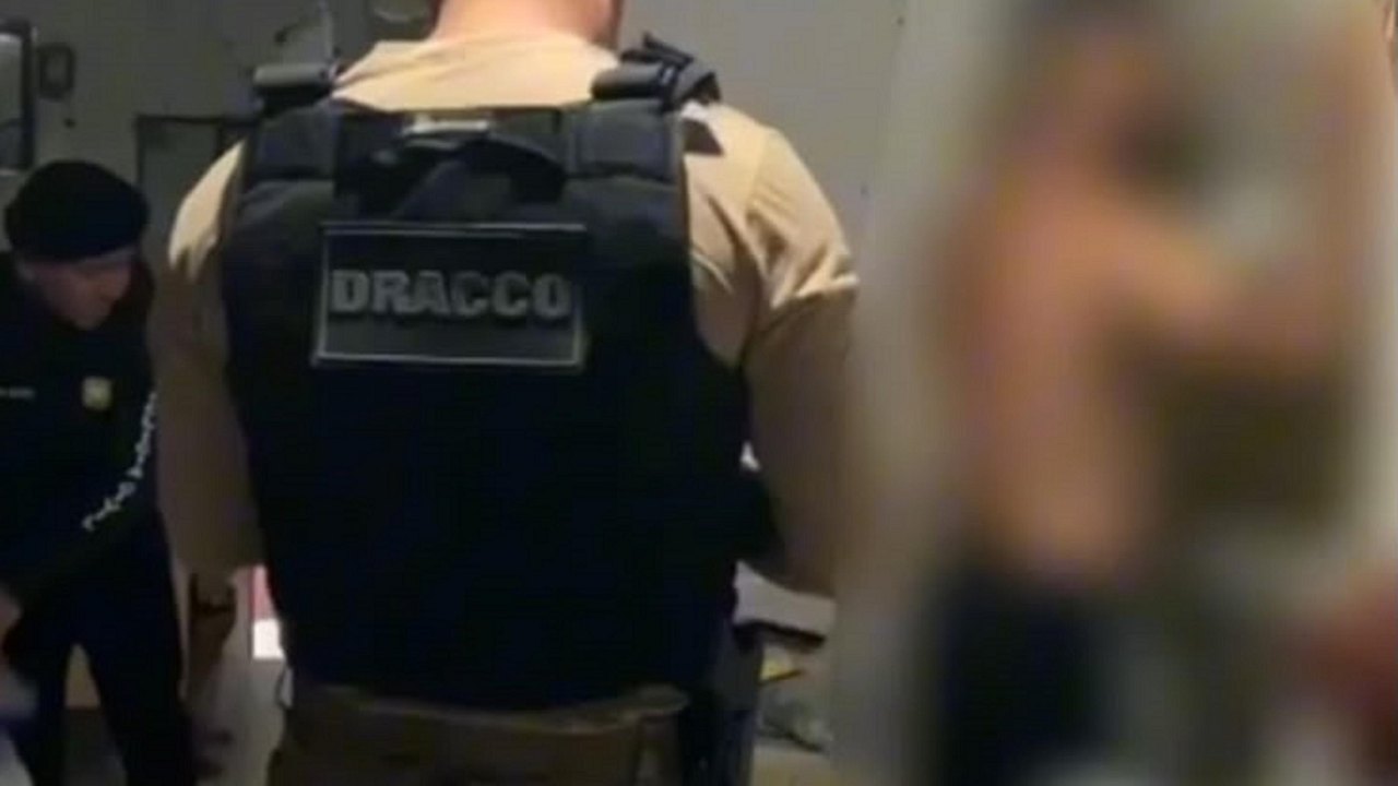 Operação Protetor das Divisas prende dois suspeitos e apreende drogas em Penedo