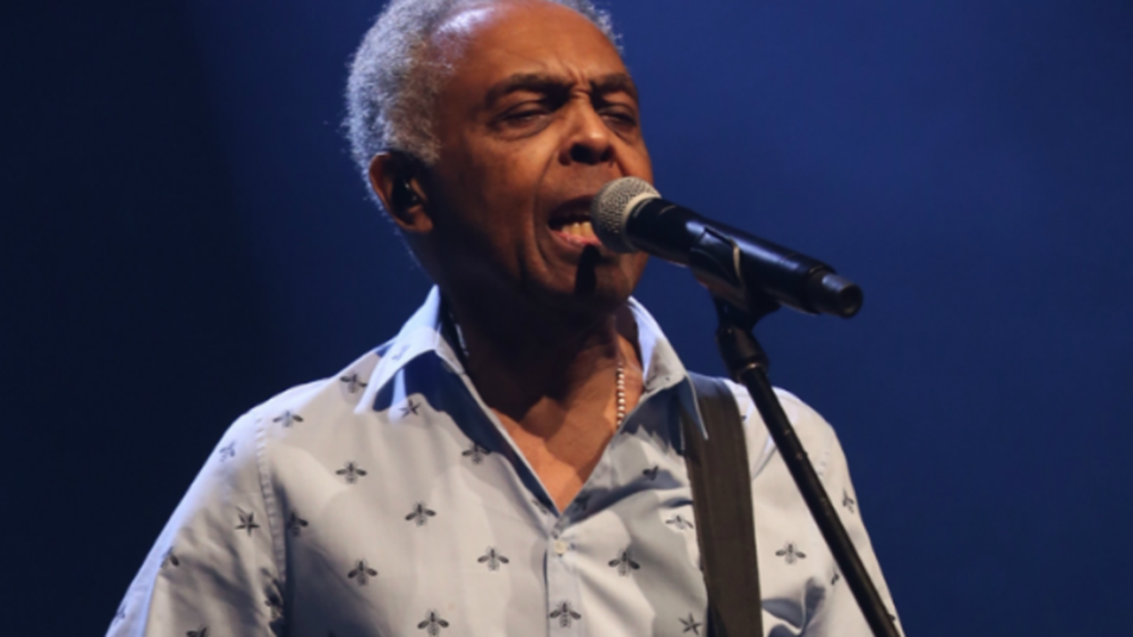 Nos 80 anos de Gil, conheça suas músicas mais tocadas
