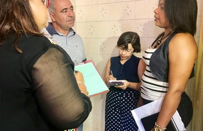 Famílias do Pinheiro recebem atendimento psicossocial 