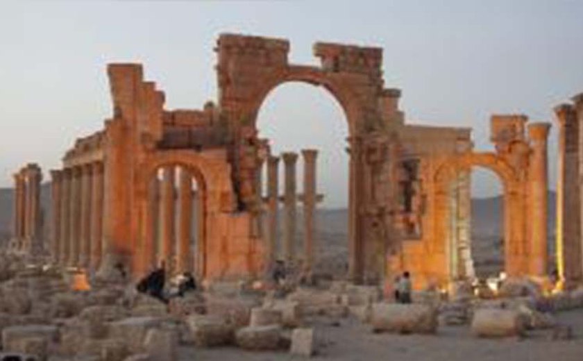 Destruição de templo em Palmira na Síria é &#8220;crime de guerra&#8221;, diz Unesco