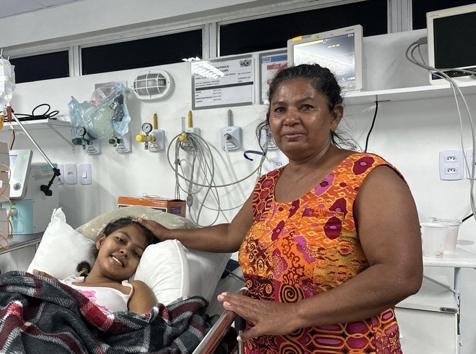 Adolescente se recupera de infecção grave após 25 dias na UTI do HGE