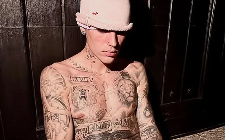 Justin Bieber desabafa sobre perseguição, critica Hollywood e cita Diana: 'Tem que parar'
