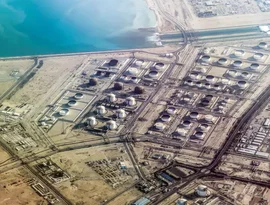 Catar invoca 'força maior' em contratos de GNL para Itália e mais 3 países