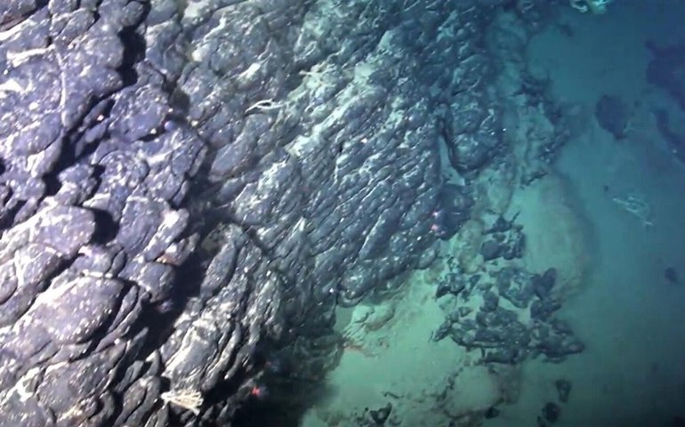 Brasil luta por ilha submarina com terras raras, mas precisa convencer ONU que pode defender área