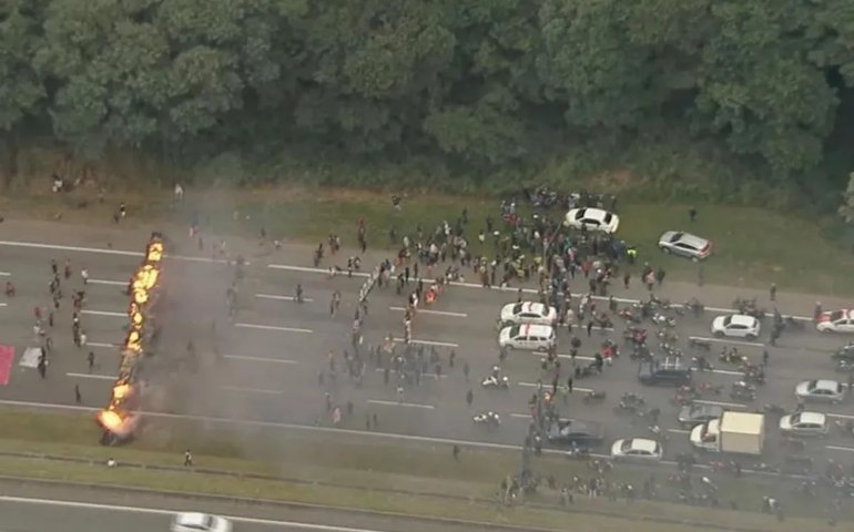 Marco temporal: Indígenas bloqueiam rodovia em SP; outros protestos estão programados