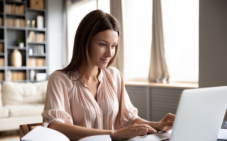 Pesquisa aponta procura de brasileiros por qualificação profissional através de cursos on-line