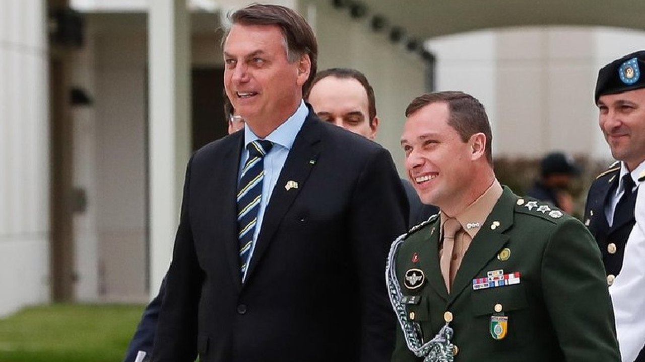 Após veto, ex-ajudante de ordens de Bolsonaro pede para não assumir batalhão
